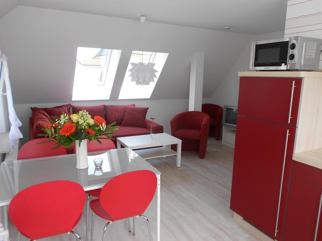 Ferienwohnungen Haus Glueckauf Kölpinsee Kamer foto